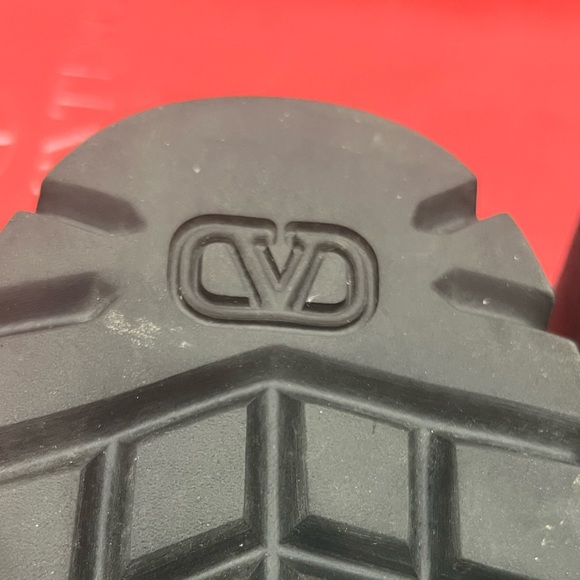 Valentino Garavani Rockstud VLOGO 85 Burgundy Leather Platform Boots 41EU/11US - Picture 14 of 17